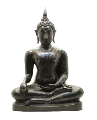 Lot 210 - A bronze sculpture of a Buddha