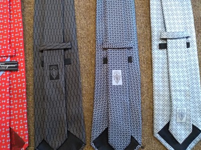 Lot 127 - A collection of six ties