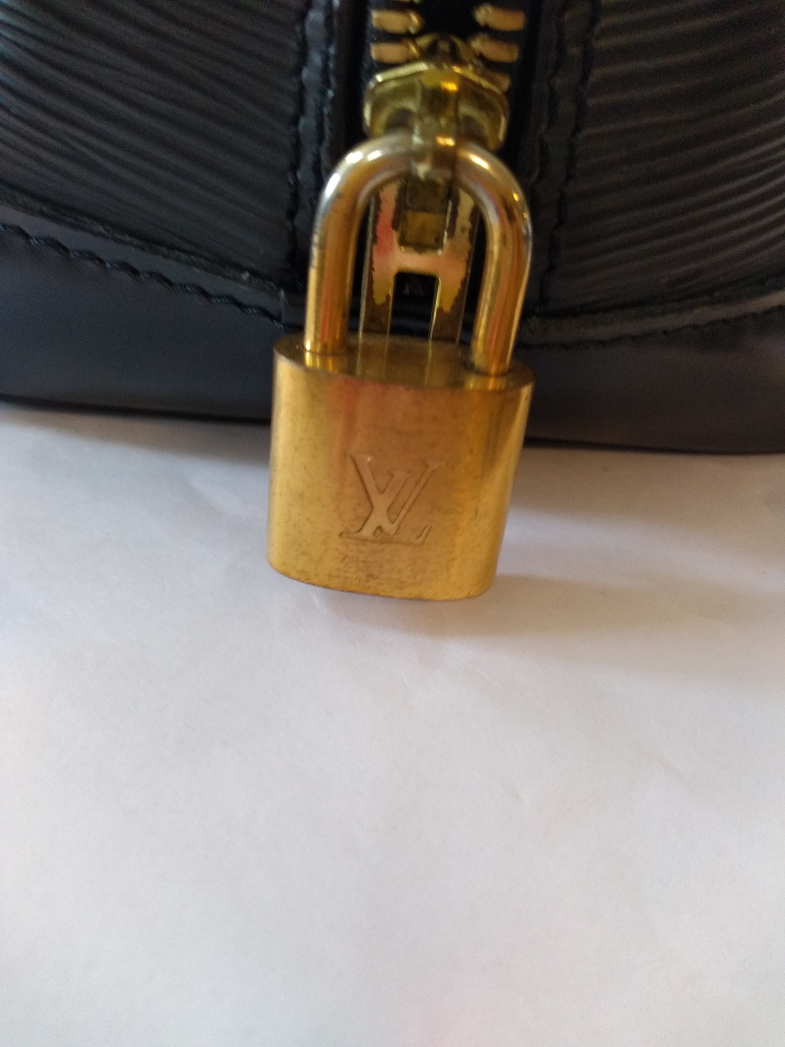 At Auction: Louis Vuitton, Louis Vuitton Blue Epi Jasmine Handbag