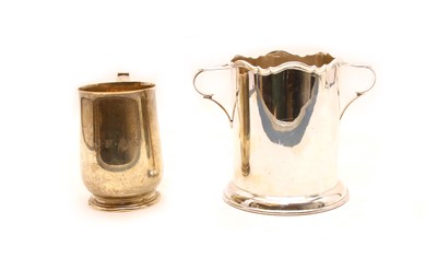 Lot 17 - Two silver items