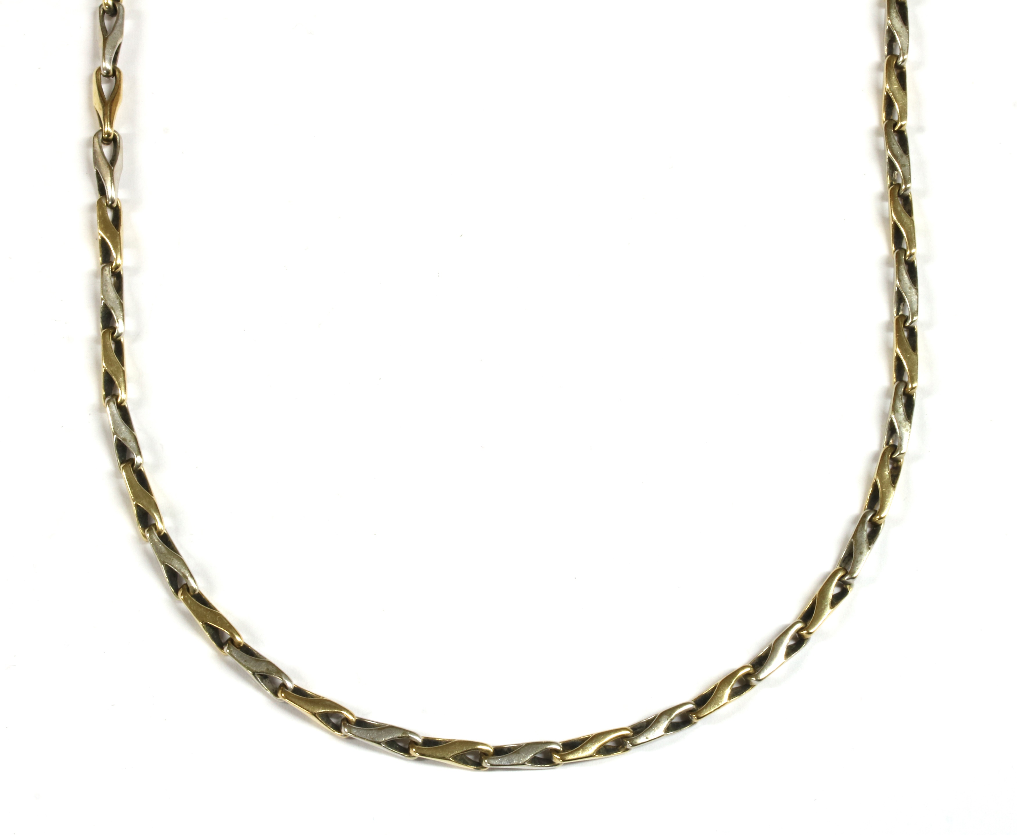 Lot 140 - A 9ct two colour gold hayseed link chain,