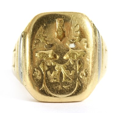 Lot 429 - A gold signet ring