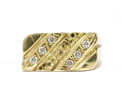 Lot 439 - A gentlemen's gold cubic zirconia set ring, c.1980