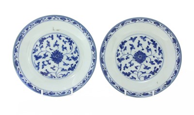 Lot 388 - A pair of Chinese blue and white plates