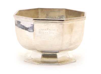 Lot 62 - A George V silver sugar bowl of octagonal pedestal form