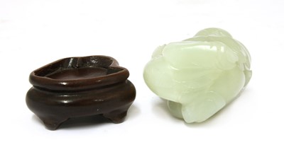 Lot 189 - A Chinese jade carving