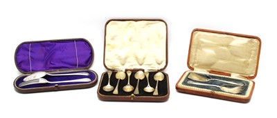 Lot 191 - A Victorian silver cased christening set
