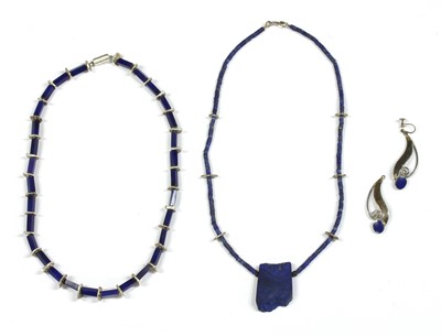 Lot 83 - A contemporary silver lapis lazuli bead necklace