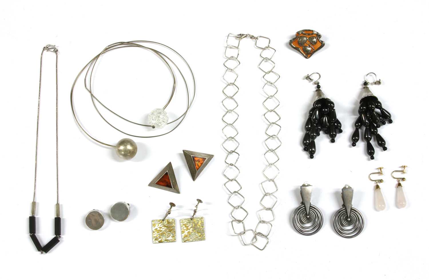 Lot 77 - A collection of contemporary silver jewellery