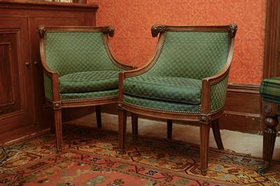 Lot 193 - A pair of walnut side chairs