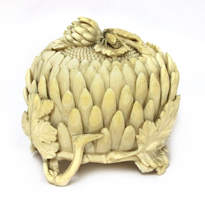 Lot 295 - A Japanese ivory box and cover