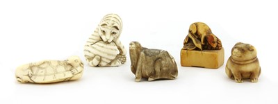 Lot 301 - A collection of Japanese ivory netsuke