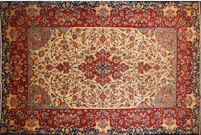 Lot 356 - A Kashan rug