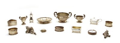 Lot 188 - A collection of silver items