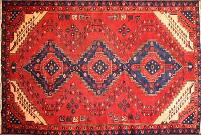 Lot 364 - A Hamadan rug