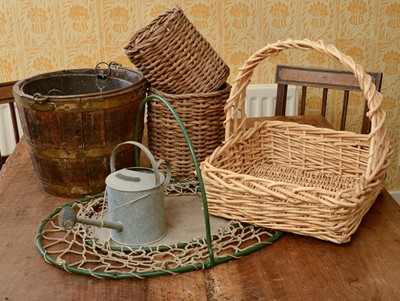 Lot 260 - A quantity of various baskets etc. to include