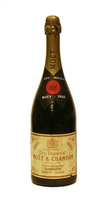 Lot 18 - Moët & Chandon, Epernay, 1955, one magnum