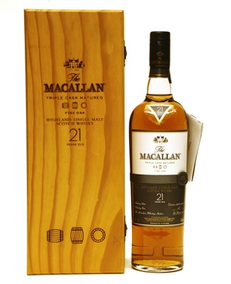 Lot 405 - The Macallan, 21 Years Old, Fine Oak, Highland Single Malt Scotch Whisky, Triple Cask Matured