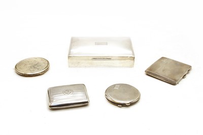 Lot 318 - A collection of silver items