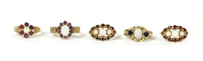 Lot 390 - Five 9ct gold rings