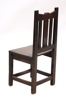 Lot 469 - An oak child's chair