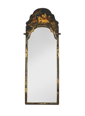 Lot 730 - A lacquered and gilt chinoiserie mirror