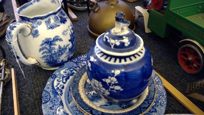 Lot 82 - Blue and white pottery