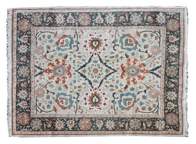 Lot 900 - A Sultanabad carpet