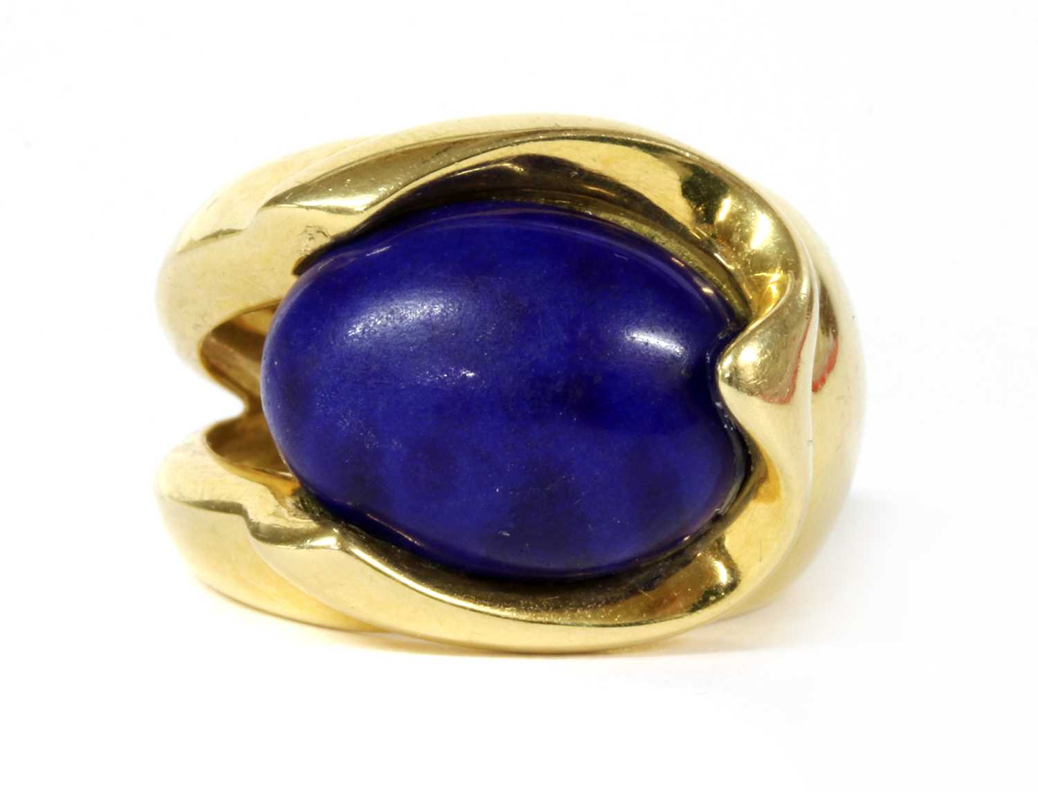 Lot 167 - A gold imitation lapis lazuli ring