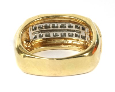 Lot 125 - A 14ct gold diamond ring