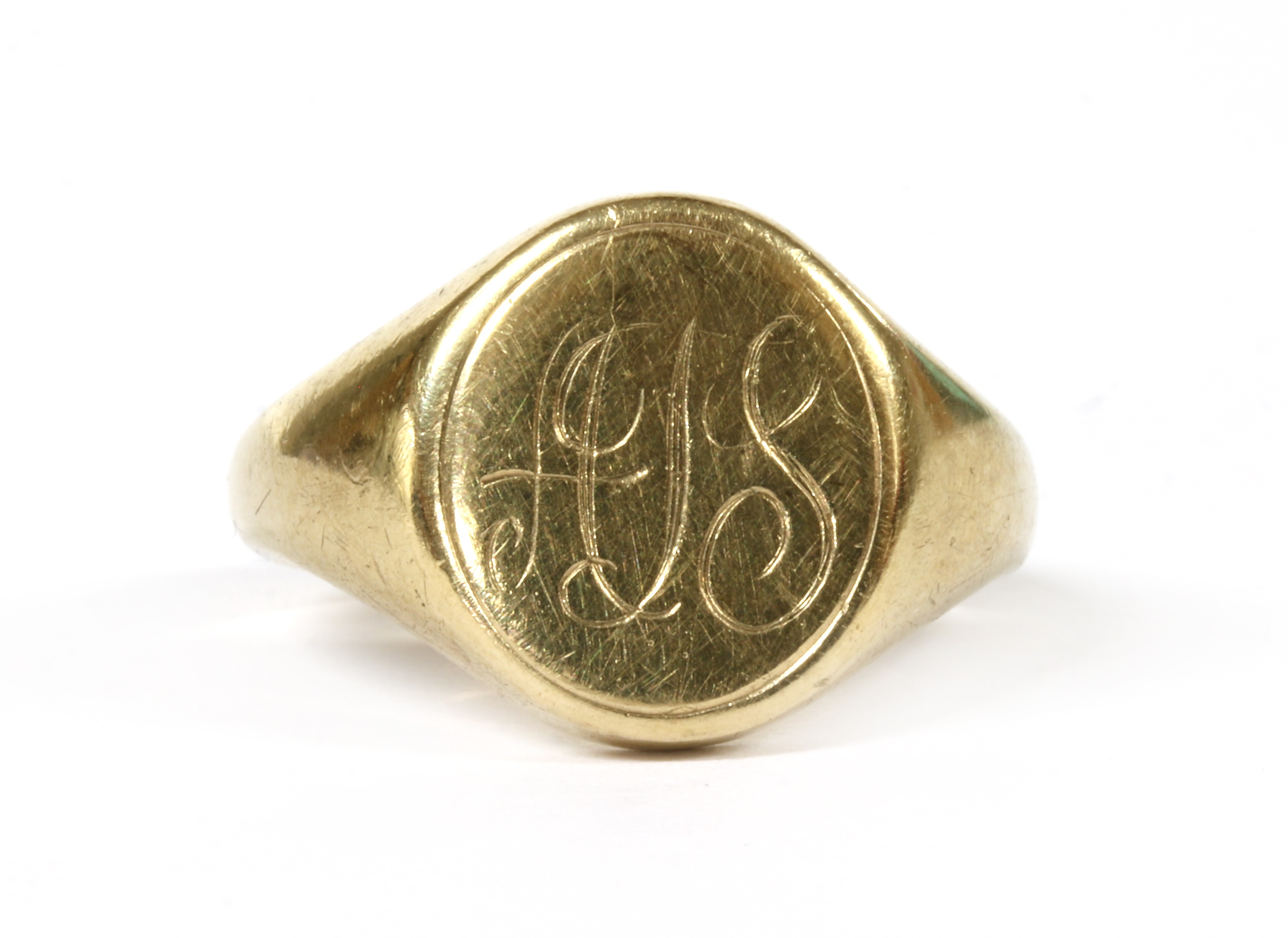 Lot 244 - A 9ct gold oval signet ring,