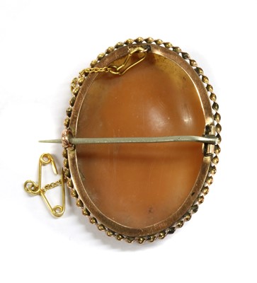 Lot 10 - A gold mounted shell cameo brooch