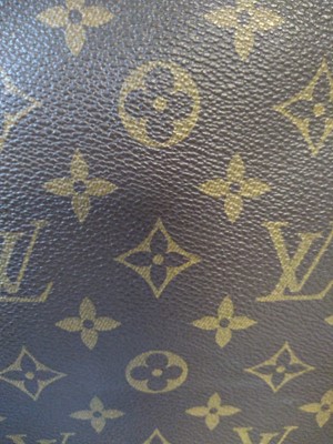 Lot 8 - Louis Vuitton monogrammed canvas 'Cabas Piano' shoulder bag
