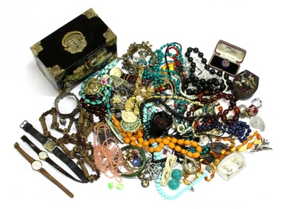 Lot 232 - A quantity of jewellery