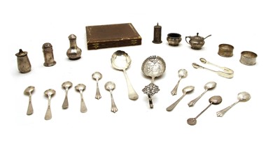 Lot 7 - A collection of silver items