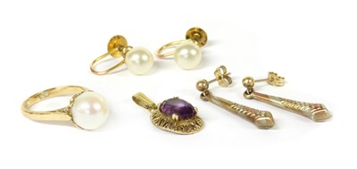 Lot 366 - A quantity of jewellery