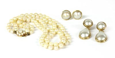 Lot 367 - A quantity of pearl jewellery