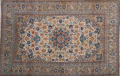 Lot 372 - A Najafabad carpet