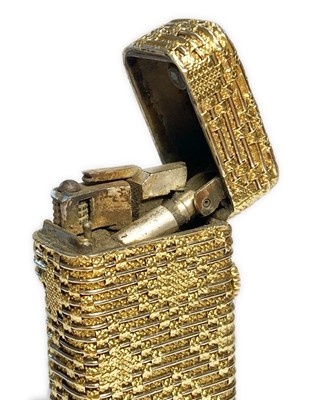 Lot 333 - A gold Dunhill lighter