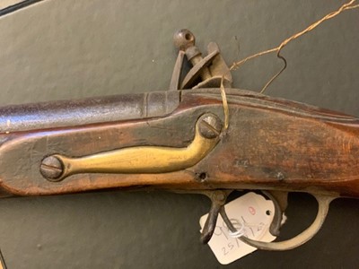 Lot 99 - A flintlock gun