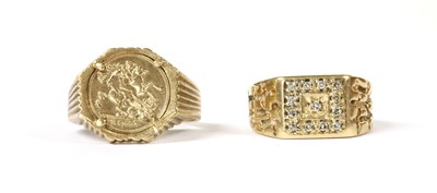 Lot 142 - A 9ct gold diamond set ring