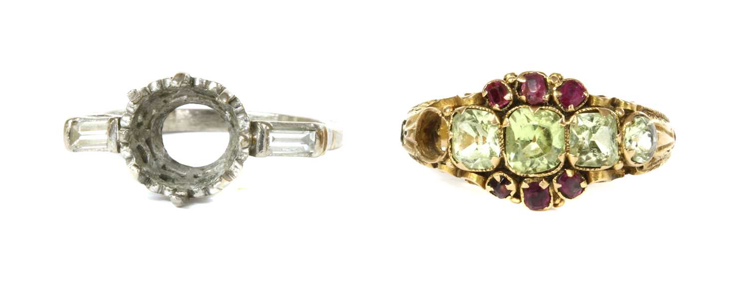 Lot 6 - A Victorian 15ct gold chrysoberyl and ruby ring