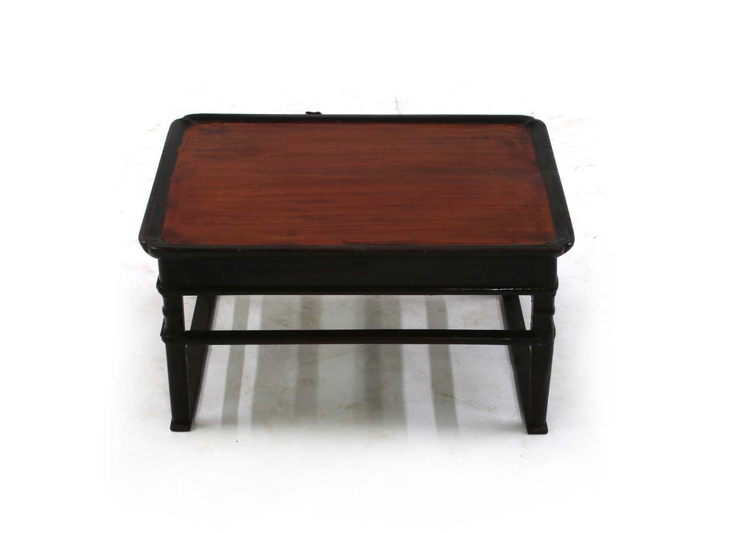 Lot 283 - A small Japanese low table