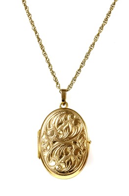 Lot 63 - A 9ct gold oval locket