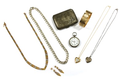Lot 228 - A quantity of jewellery