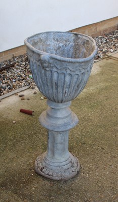 Lot 408 - A lead urn
