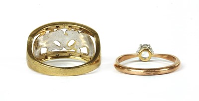 Lot 201 - A 9ct gold diamond ring