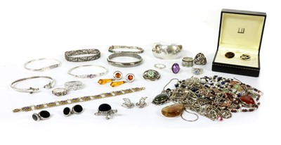 Lot 223 - A quantity of silver jewellery