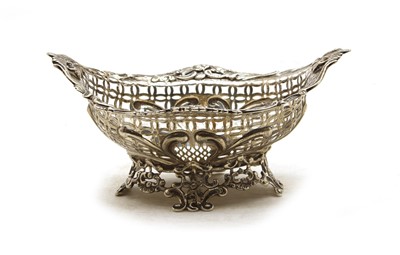 Lot 104 - A pierced silver basket