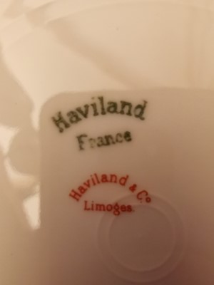 Lot 153 - A Haviland and Co. Limoges service